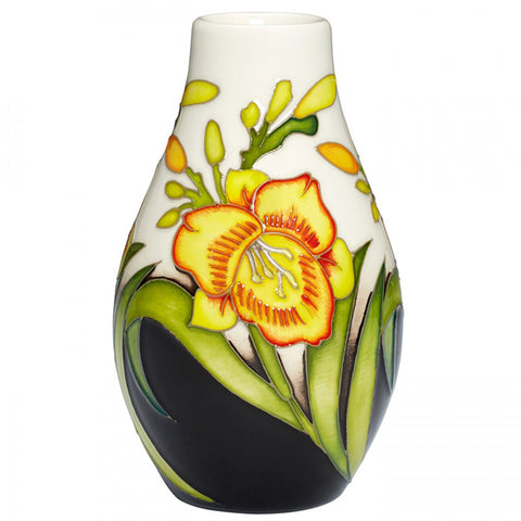 Moorcroft, Fooled Me Vase
